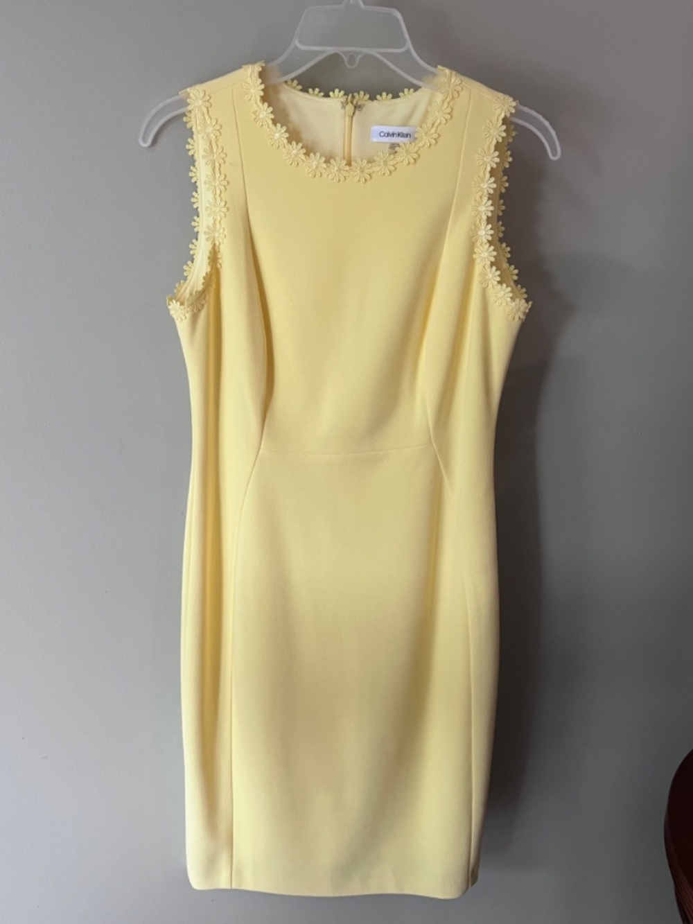Calvin Klein Sleeveless Floral Lace Trim Daffodil Yellow Scuba Dress Size 6